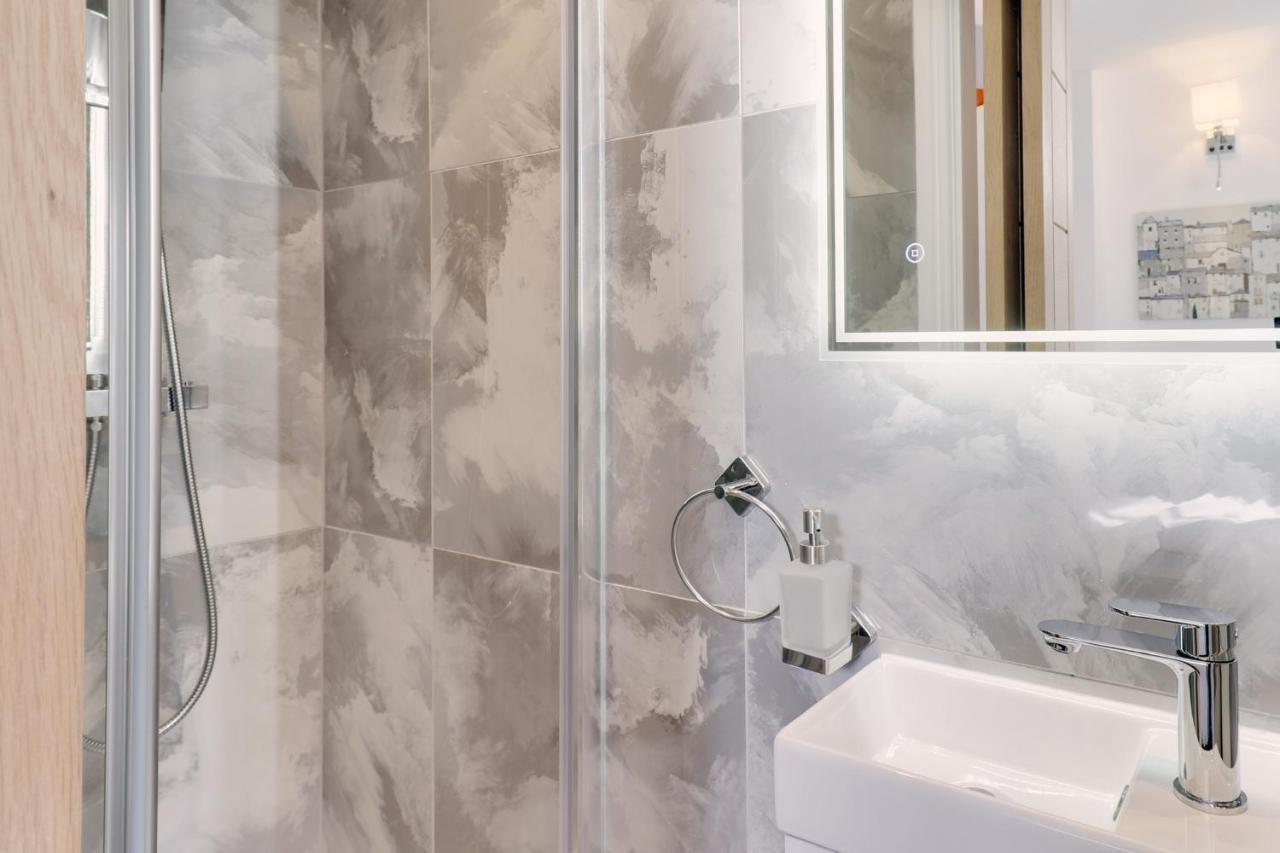 Master Accommodation Suite 6 เฮสติงส์ ภายนอก รูปภาพ
